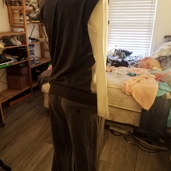 Sweater - Picture 3 of 4